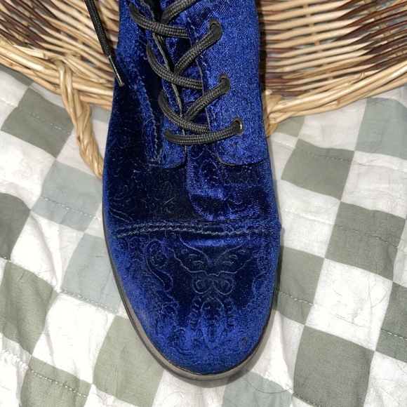 “indigo rd.” royal blue, velvet combat boots - Women’s Size: 8 - Picture 3 of 4